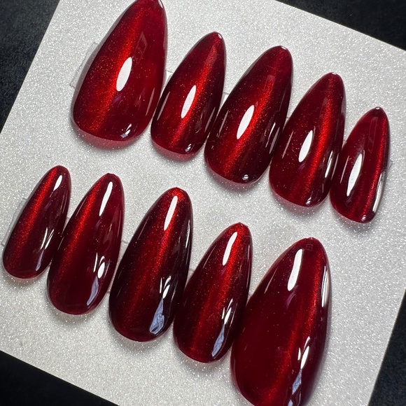 Medium almond custom cat eye color handmade press on nails - Picture 3 of 6